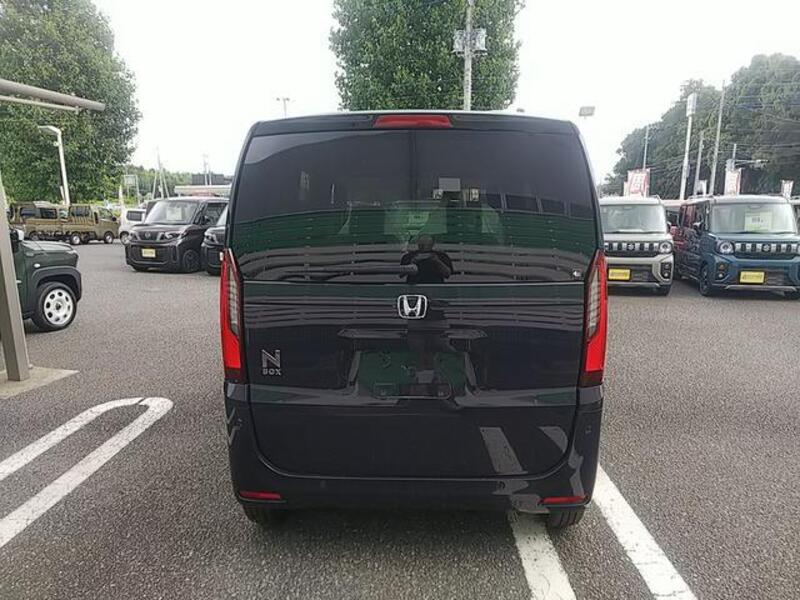 N BOX