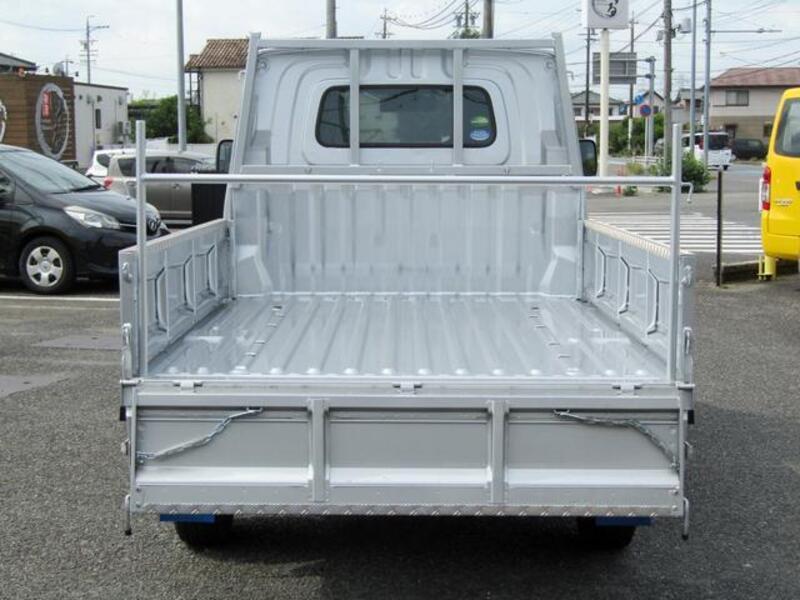 TOWNACE TRUCK