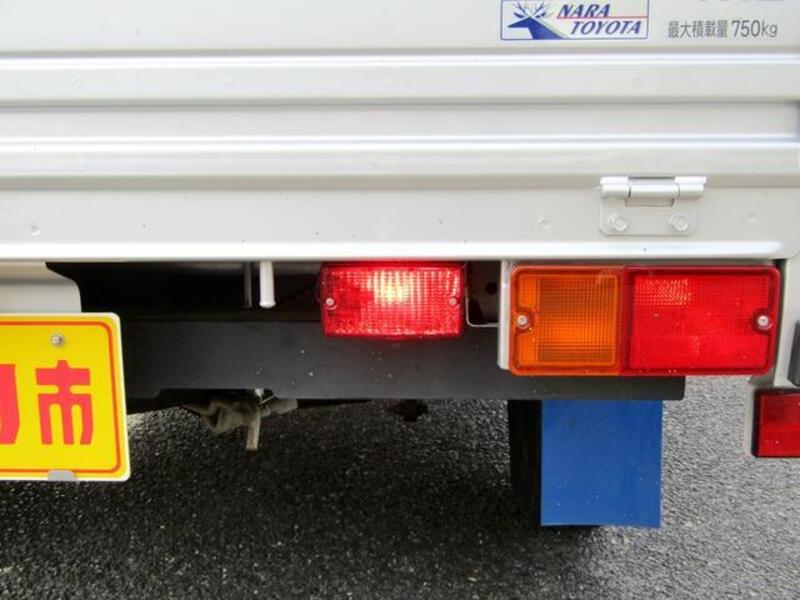 TOWNACE TRUCK