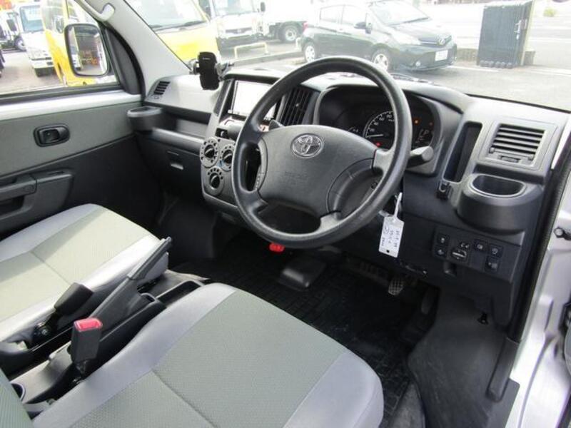 TOWNACE TRUCK