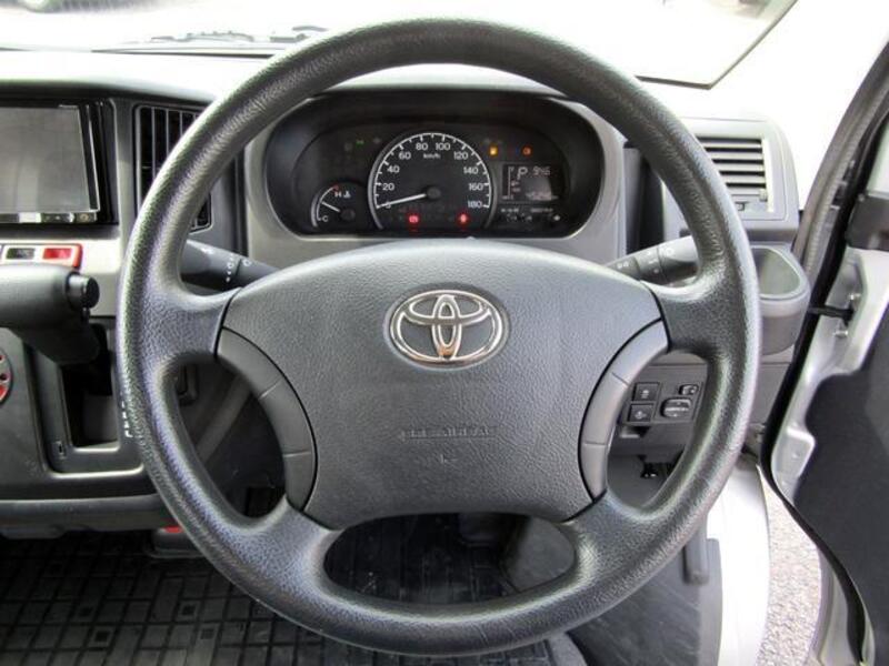 TOWNACE TRUCK