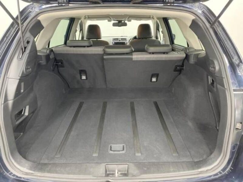 LEGACY OUTBACK