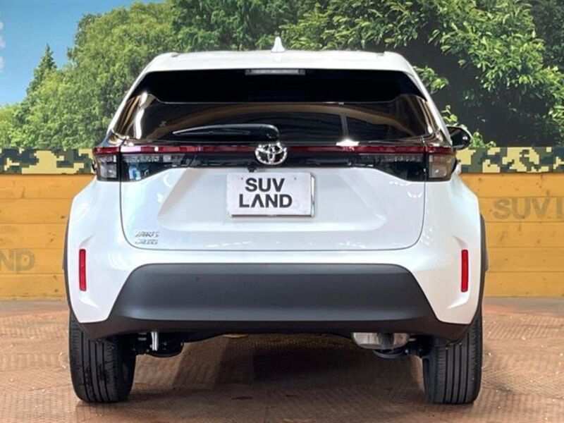 YARIS CROSS