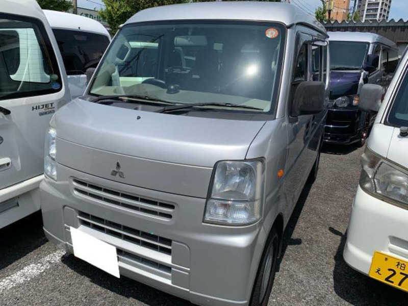 MINICAB VAN