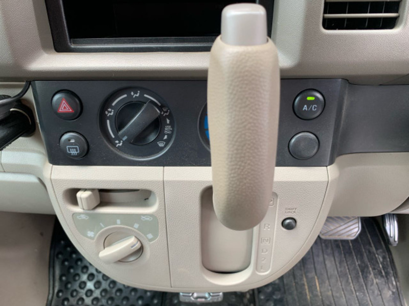 MINICAB VAN