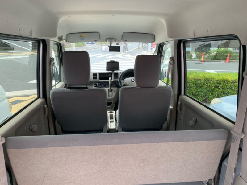 MINICAB VAN