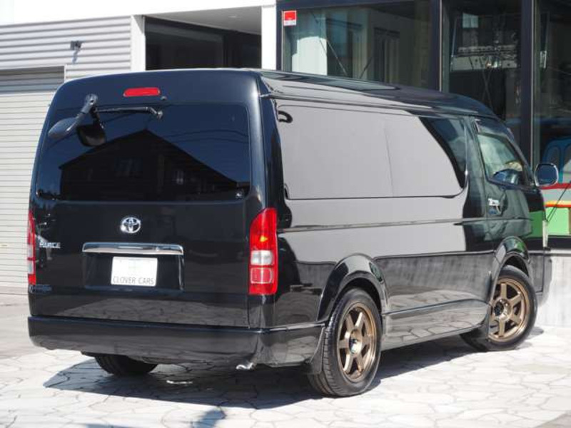HIACE