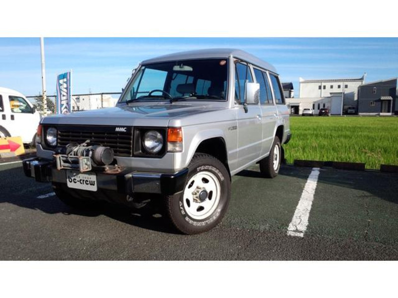 MITSUBISHI PAJERO