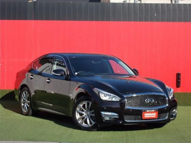 NISSAN FUGA