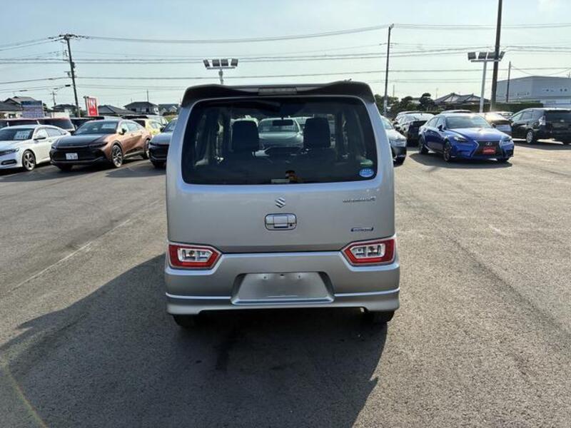 WAGON R