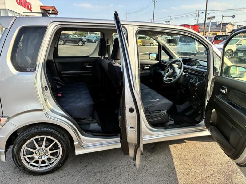 WAGON R