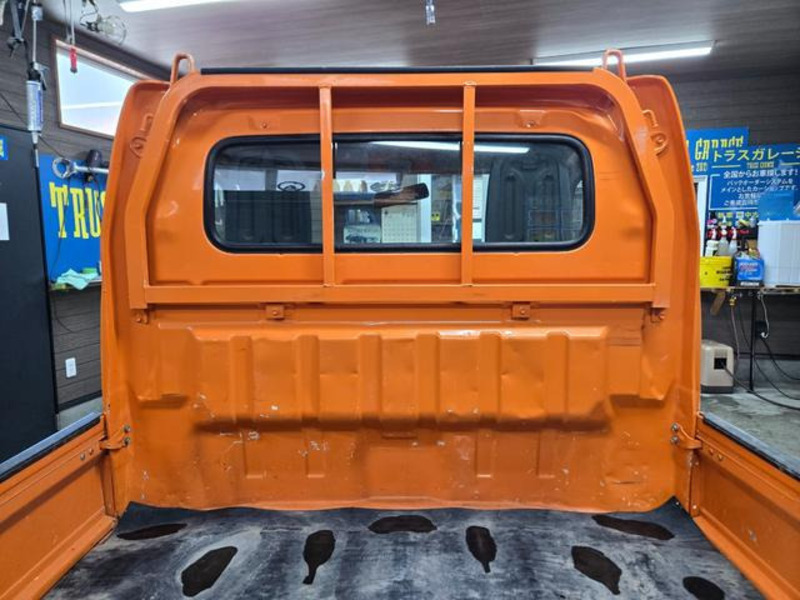 MINICAB TRUCK