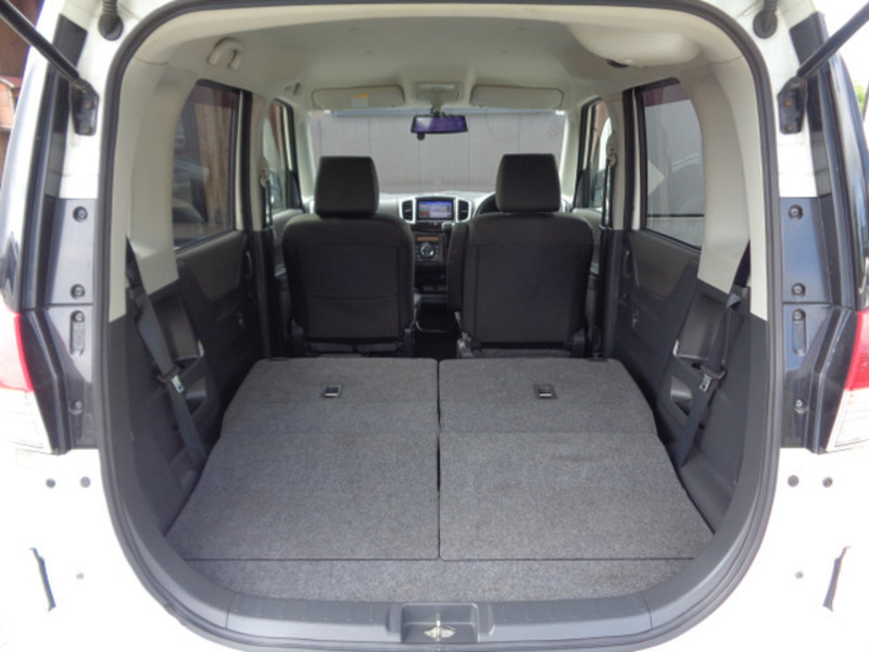 DELICA D2