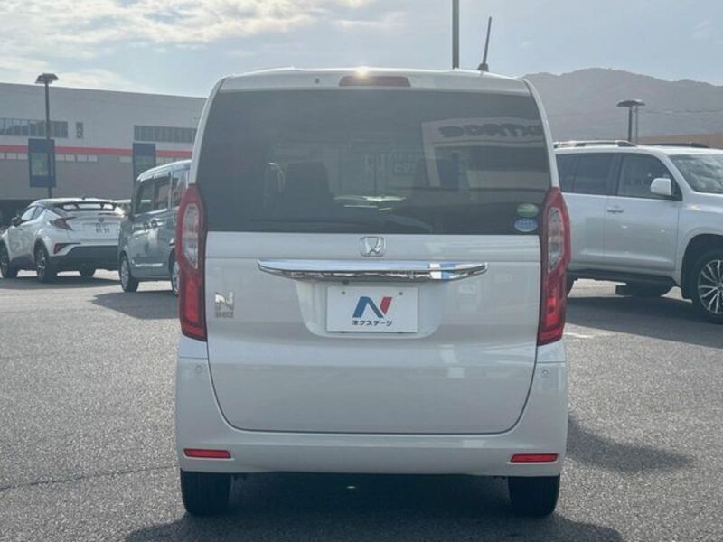 N BOX