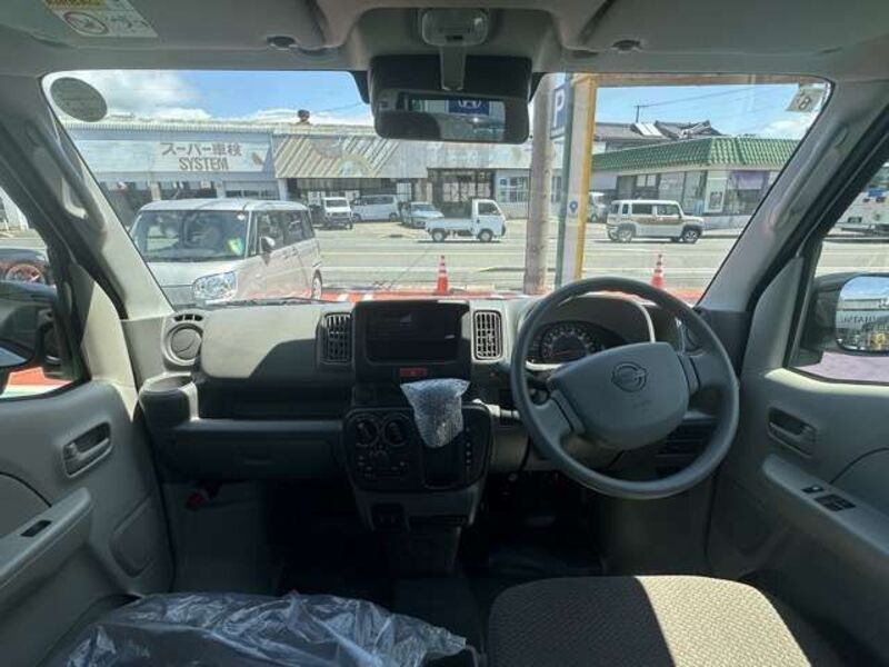 CLIPPER VAN