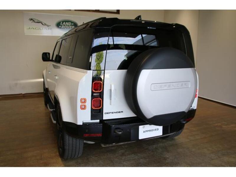DEFENDER