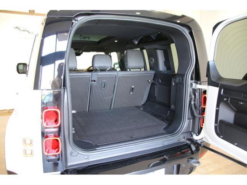 DEFENDER