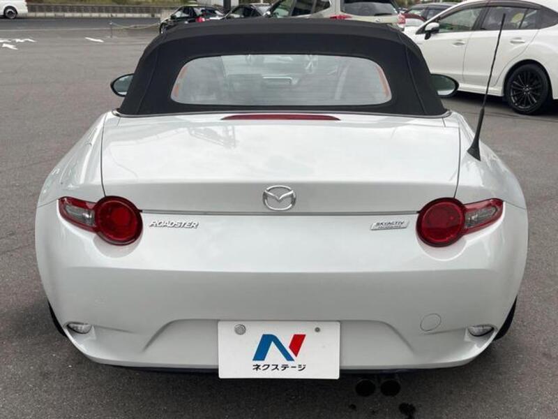 ROADSTER