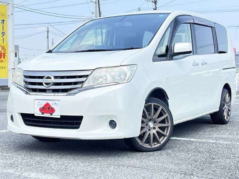 NISSAN SERENA