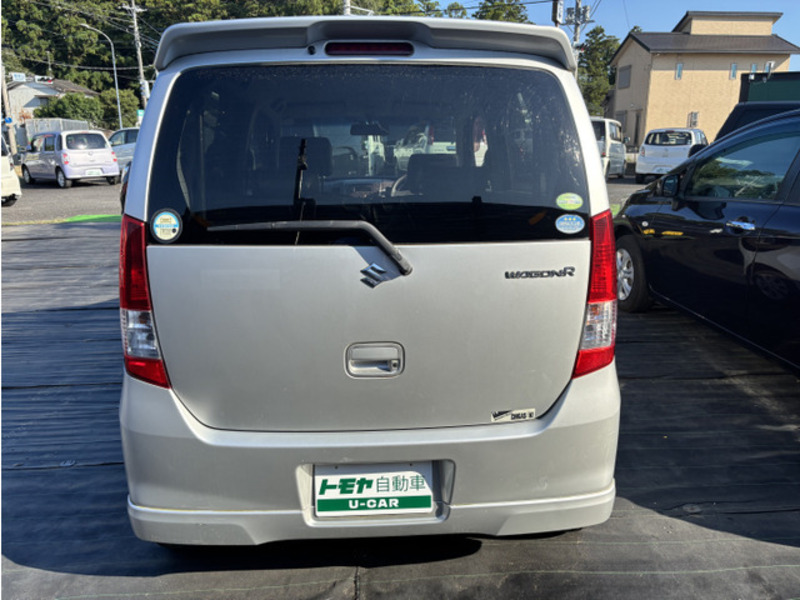 WAGON R