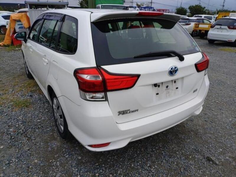 COROLLA FIELDER