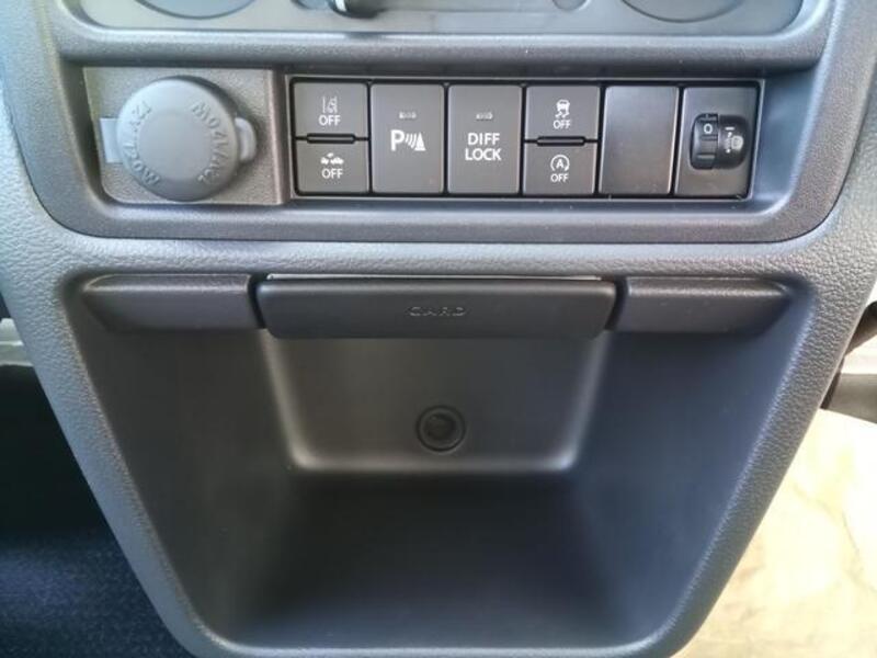 MINICAB TRUCK
