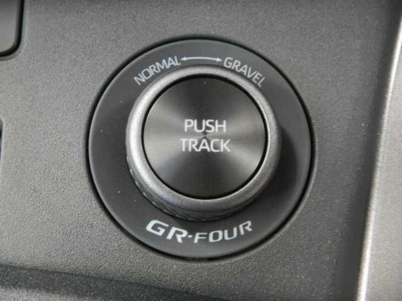 GR YARIS