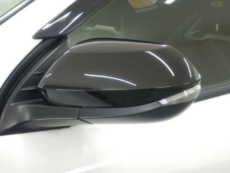 GR YARIS