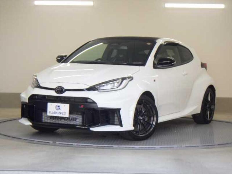 GR YARIS-0