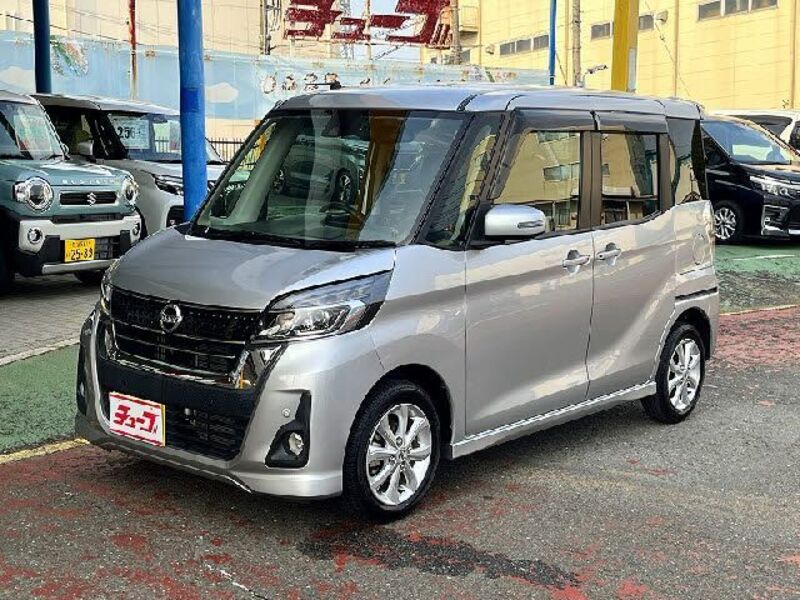 NISSAN DAYZ ROOX
