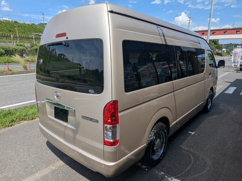 HIACE