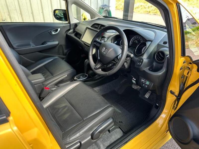 FIT HYBRID