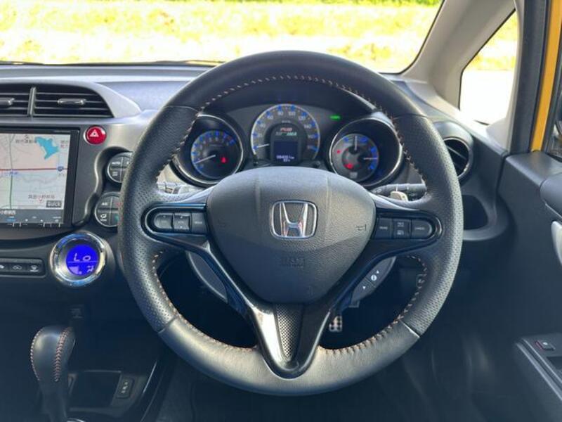 FIT HYBRID