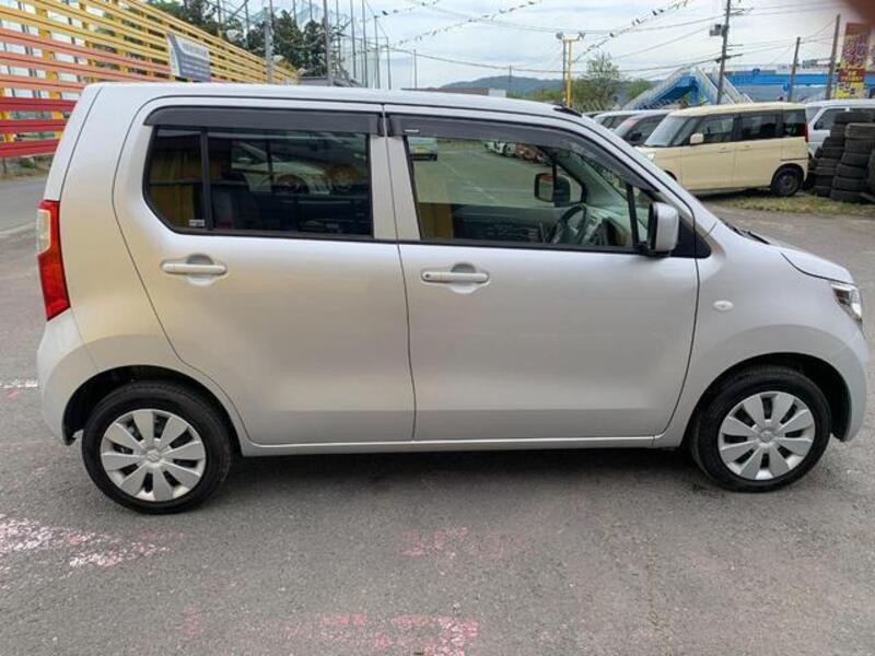 WAGON R