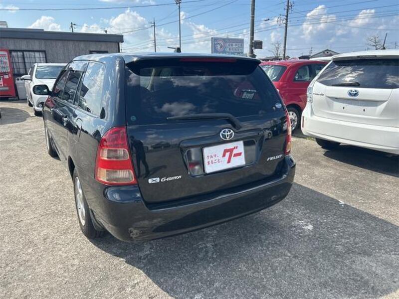 COROLLA FIELDER