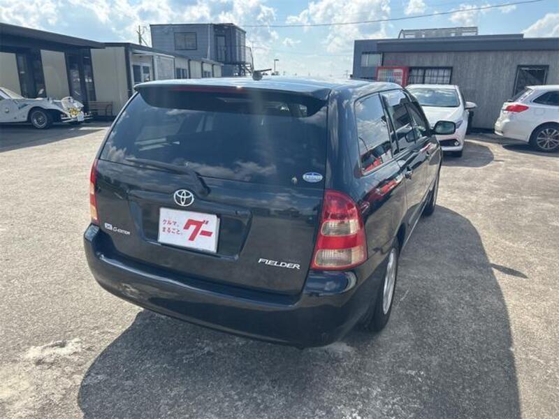 COROLLA FIELDER
