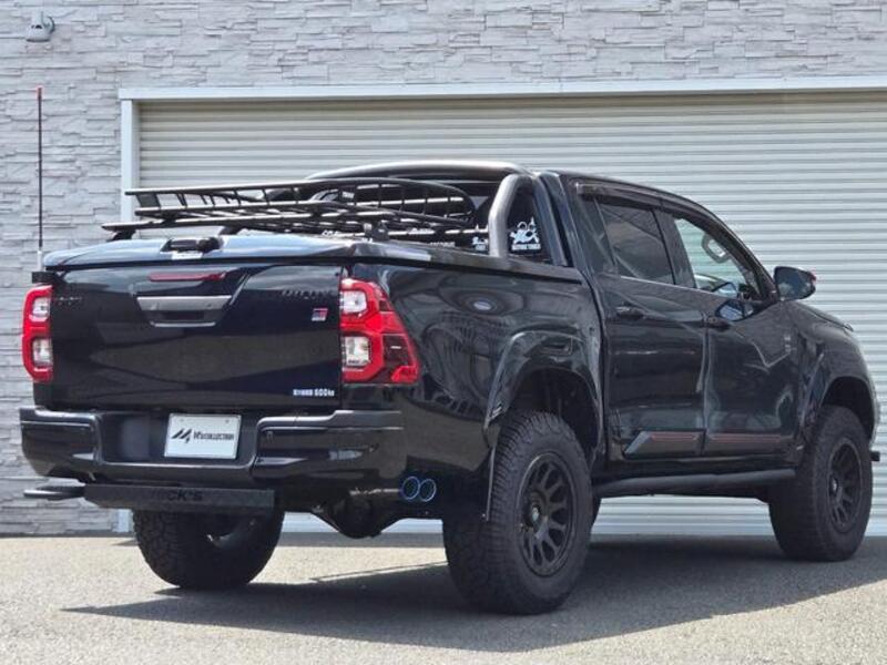 HILUX