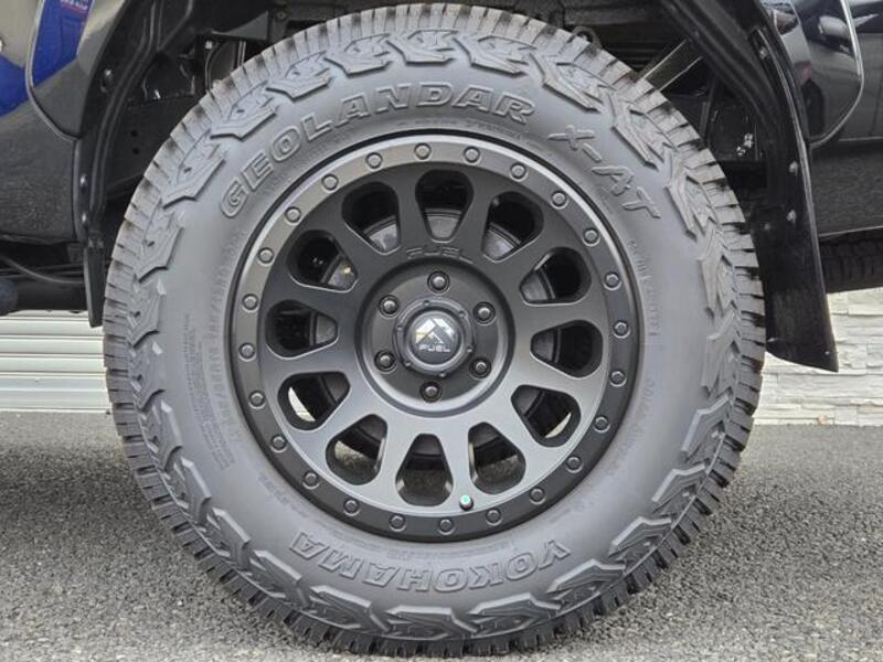 HILUX