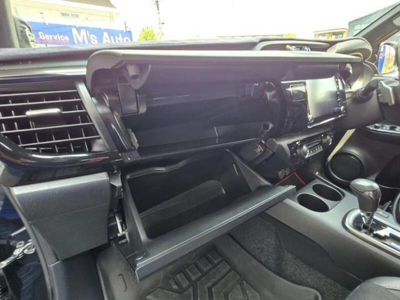 HILUX