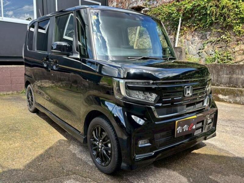 N BOX CUSTOM