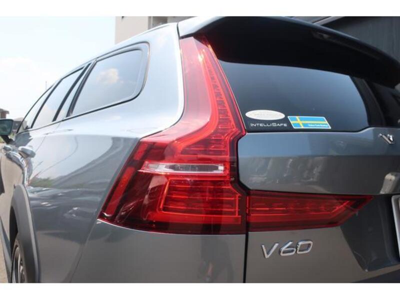 V60