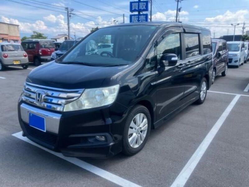 HONDA STEPWAGON SPADA