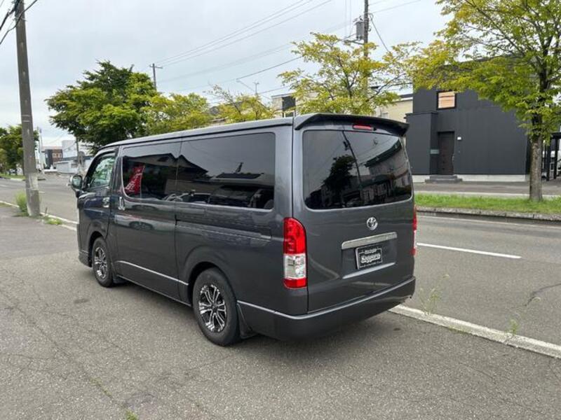 HIACE VAN