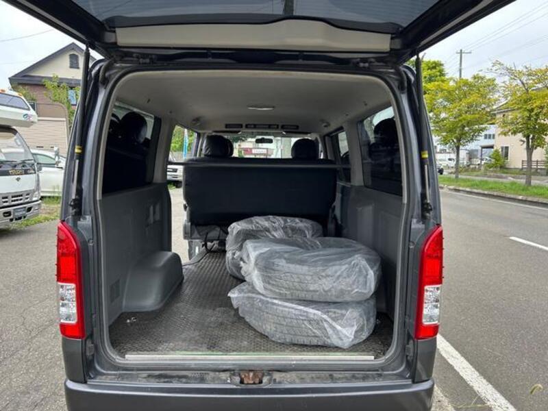 HIACE VAN