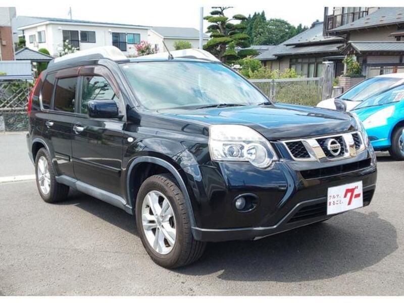 X-TRAIL