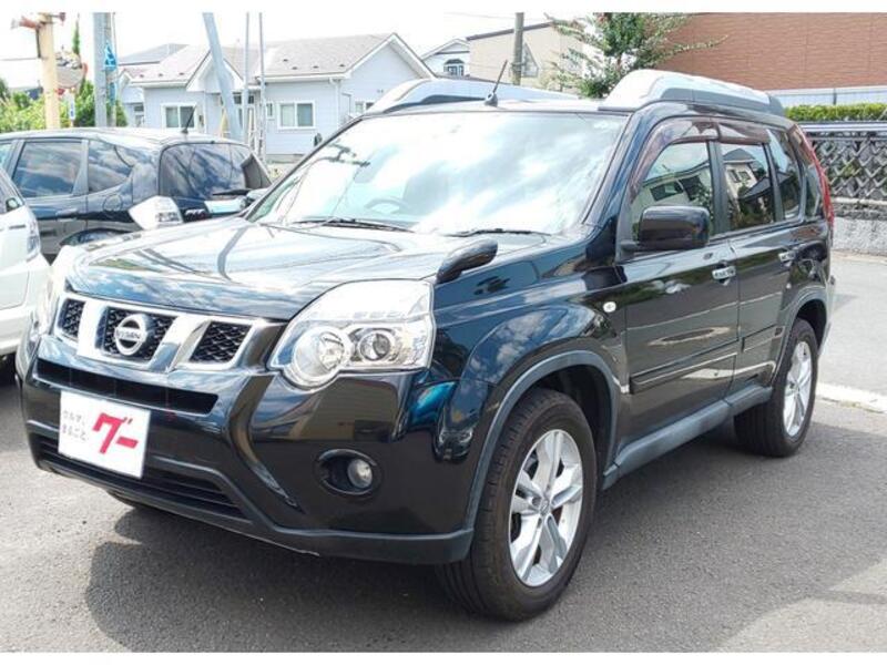 X-TRAIL