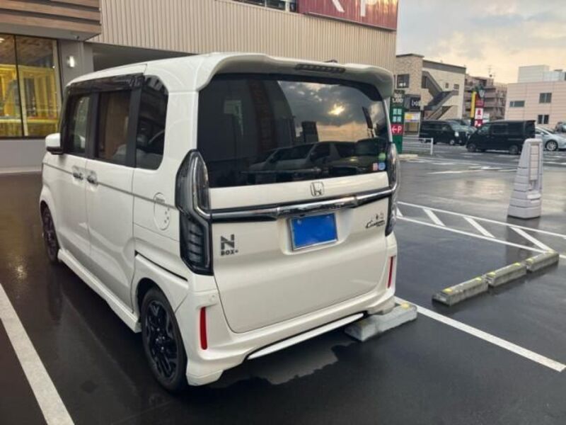 N BOX CUSTOM