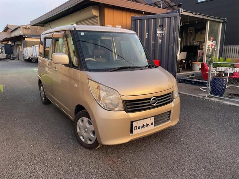 NISSAN ROOX