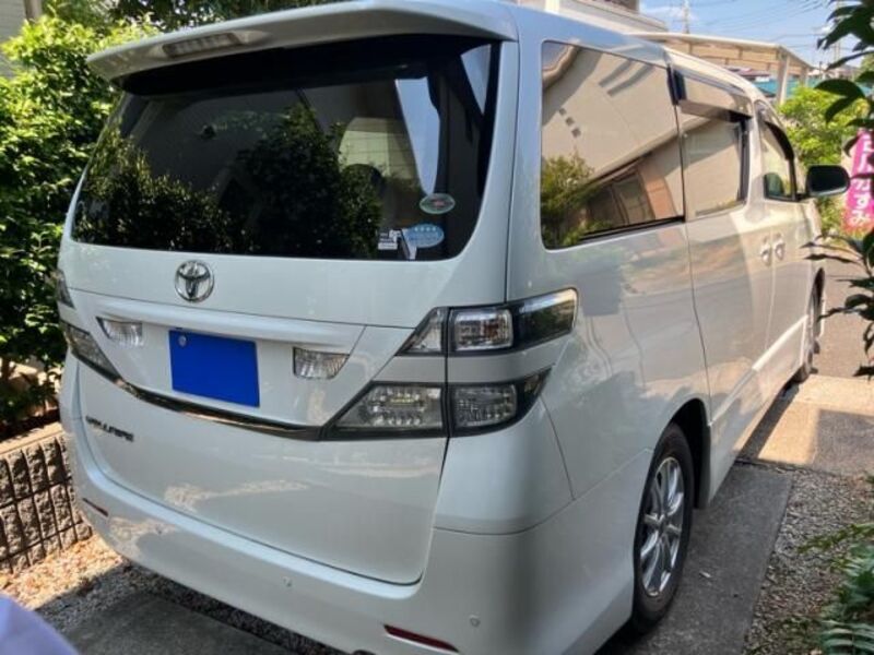 VELLFIRE
