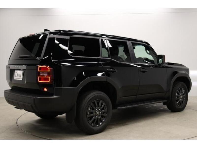 LAND CRUISER 250